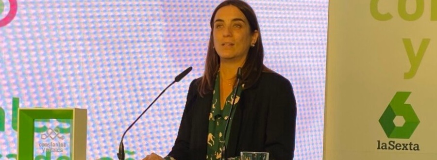 Nuria Montserrat recibe el Premio Constantes y Vitales a la mejor publicación biomédica del año